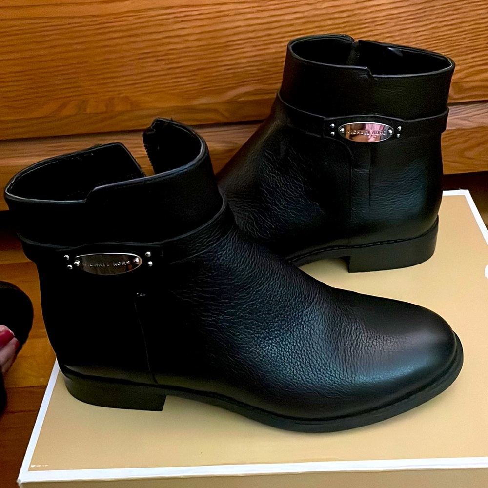 Michael kors black boots